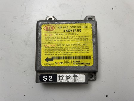 [0K2DK677F0 0 K2DK 67 7F0] Centralina airbag usado kia shuma shuma (fb) (05.2001 - 08.2004) 0k2dk677f0 0 k2dk 67 7f0
