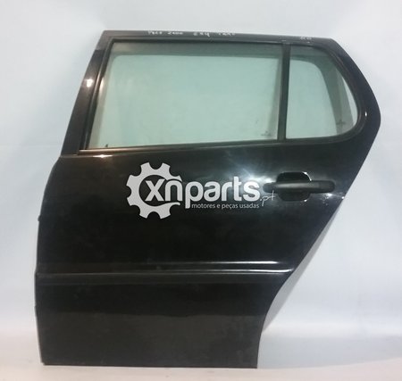 [polo (6n2)] Porta esq trás vw polo (6n2) 1999 - 2001 preto usado