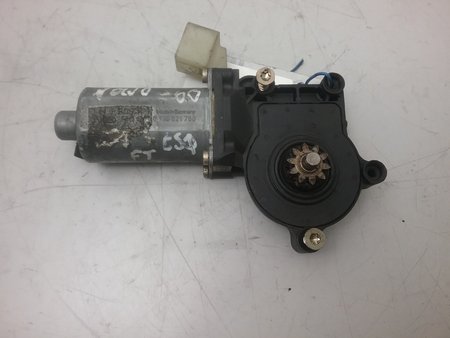 [0 130 821 760] Motor elevador frente esq volvo s60 i (384) 2.4 d | 05.01 - 04.10 usado ref. 0 130 821 760