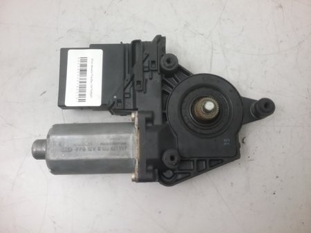 [passat (3b2) 1.9 tdi] Motor elevador trás esq vw passat (3b2) 1.9 tdi | 10.96 - 11.00 usado