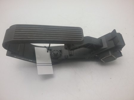 [A 211 300 05 04] Pedal acelerador mercedes-benz e-class (w211) e 220 cdi | 04.06 - 12.08 ref. a 211 300 05 04