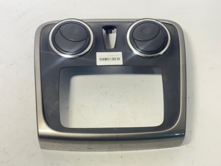 [682608729R] Consola central dacia sandero ref. 682608729r