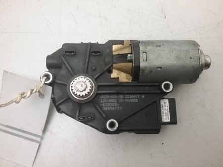 [2216477 A 12V] Motor elevador renault scenic ii 1.4 | 06.03 -  usado ref. 2216477 a 12v