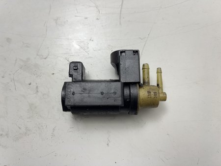 [8200186261] Bomba de vacuo selenoide usado renault megane ii 1.9 dci 8200186261