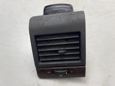 [A6388310660 A 638 831 06 60] Conduta ar esq mercedes-benz vito (638) 99 - 03 ref. a6388310660 a 638 831 06 60