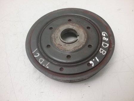 [E 103112B  MOTOR G8DA / G8DB] Polia da cambota ford focus ii (da_, hcp) 1.6 tdci | 07.04 - 09.12 usado ref. e 103112b  motor g8da...