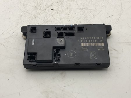 [2118208285 211 820 82 85] Módulo da porta dto frente usado mercedes-benz e-class (w211) 2118208285 211 820 82 85