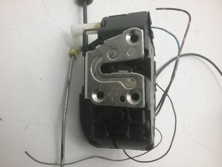 Fecho da porta frente esq nissan micra iii (k12) 2003 - 2010