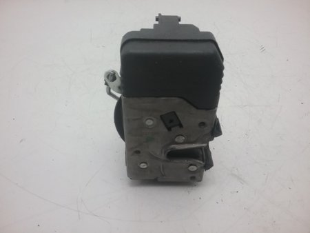 [93851810] Fecho da porta frente esq opel vivaro a box (x83) 2.0 cdti (f7) ref. 93851810