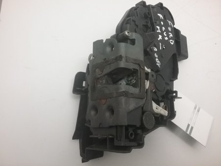 [3M5A R21812MR] Fecho da porta frente dto ford focus ii (da, hcp, dp) 2004 - 2012 ref. 3m5a r21812mr
