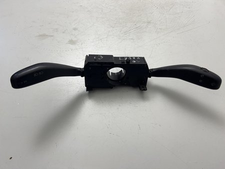 [ibiza iii (6l1)] Modulo de comando dos piscas e limpa vidros seat ibiza iii (6l1) 2002 - 2005