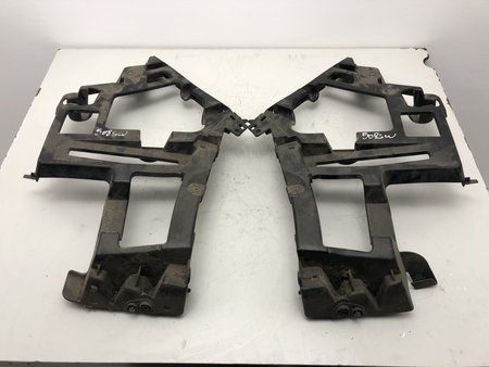 [96 879 487 80  9687948880] Guia do parachoques dto esq trás peugeot 508 sw i (8e_)  11.10