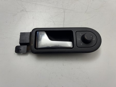 [3B1837113K  3B1 837 113 K] Punho da porta esq frente usado vw golf iv (1j1) ref. 3b1837113k  3b1 837 113 k