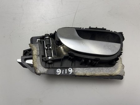 [9643604577  96 436 045 77] Punho da porta esq frente usado peugeot 307 ref. 9643604577  96 436 045 77