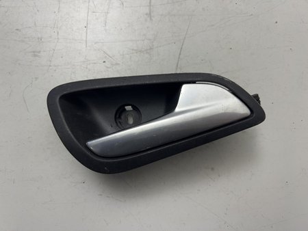 [AM51U22600BP] Punho da porta trás ford focus iii ref. am51u22600bp