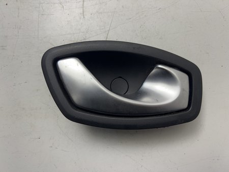 [826720001R] Punho da porta dto frente renault grand scenic iii ref. 826720001r