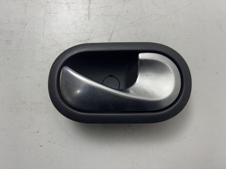 [8200028486] Punho da porta renault megane ii ref. 8200028486
