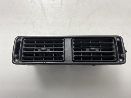 [84FGB014L21AA] Difusor do ar preto ford fiesta ii ref. 84fgb014l21aa