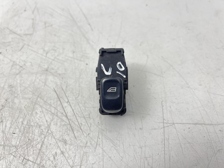 [8685288] Interruptor vidros dto trás usado volvo s60 i (384) ref. 8685288