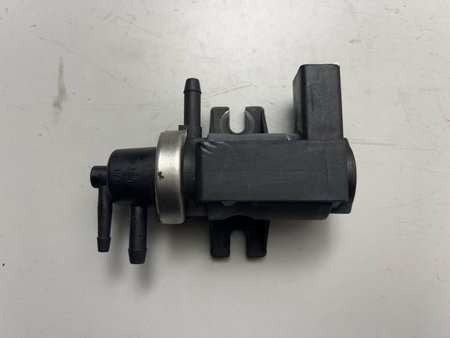 [1J0906627 MOTOR AJM] Válvula de controlo do vácuo audi a4 (8d2, b5) ref. 1j0906627 motor ajm