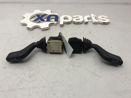 [090 243 395 501 392 90221174] Modulo comando das luzes + limpa-vidros + piscas opel vectra b estate (j96) 2000 - 2003 ref. 9022117...