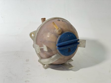 [1K0121407A] Vaso de expansão audi a3 (8p1) 2.0 tdi ref. 1k0121407a
