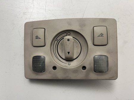 [4B0947303H 4B0 497 303H] Plafonier frente audi a6 (4b2, c5) 97 - 05 ref. 4b0947303h 4b0 497 303h