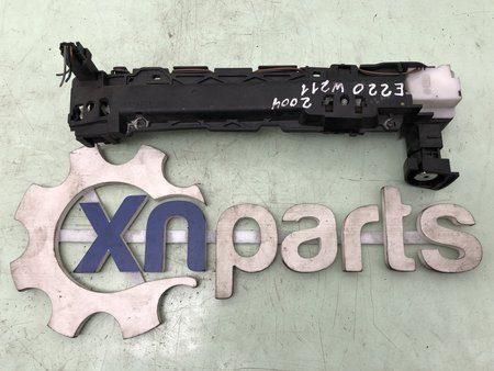 Fecho do porta-luvas mercedes-benz e-class (w211) e 220 cdi 2003 - 2008