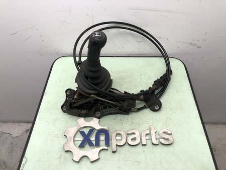 Seletor da caixa de velocidades ford fiesta v 1.4 tdci | 11.01 - 06.08 preto usado