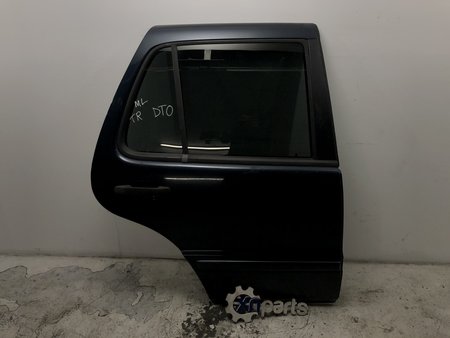 Porta trás dto mercedes-benz m-class (w163) 02.98 - 08.02