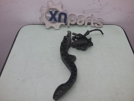 Pedal embraiagem frente/interior ford fiesta iv (ja_, jb_) 1.25 i 16v | 08.95 - 01.02 usado