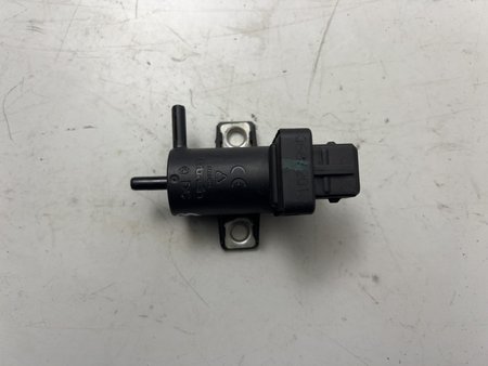 [8200762162 MOTOR M9R630] Válvula de controlo do vácuo opel vivaro a 2.0 cdti ref. 8200762162 motor m9r630