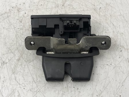 [8A61A442A66BC] Fecho da mala ford fiesta vi ref. 8a61a442a66bc