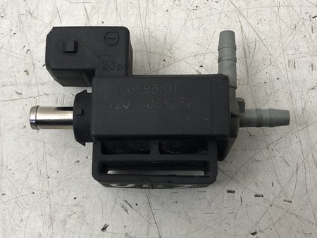[70058501 7.00585.01 MOTOR UHZ] Válvula de controlo do vácuo selenoid usado peugeot 407 coupe (6c_) 2.7 hdi | 10.05 -  ref. 7.00585....