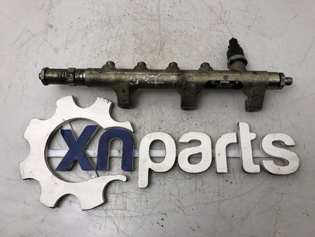 [8200023961 / 0 445 214 025 MOTOR G9T702] Régua  de injecção usado renault laguna ii 2.2 dci | 05.05 - 08.07 ref. 8200023961 / 0 445 214 025 m...