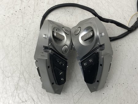 Botões do volante usado nissan juke (f15)