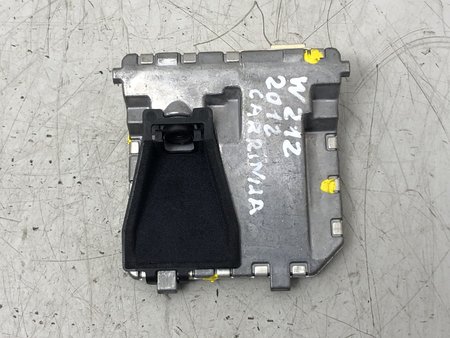 [A0009050338 A 000 905 03 38] Câmara para-brisas frente mercedes-benz e-class (w212) ref. a0009050338 a 000 905 03 38